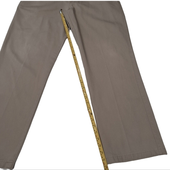 Wrangler Men's Khaki flat front Casual Riata pants tan beige - Picture 8 of 9